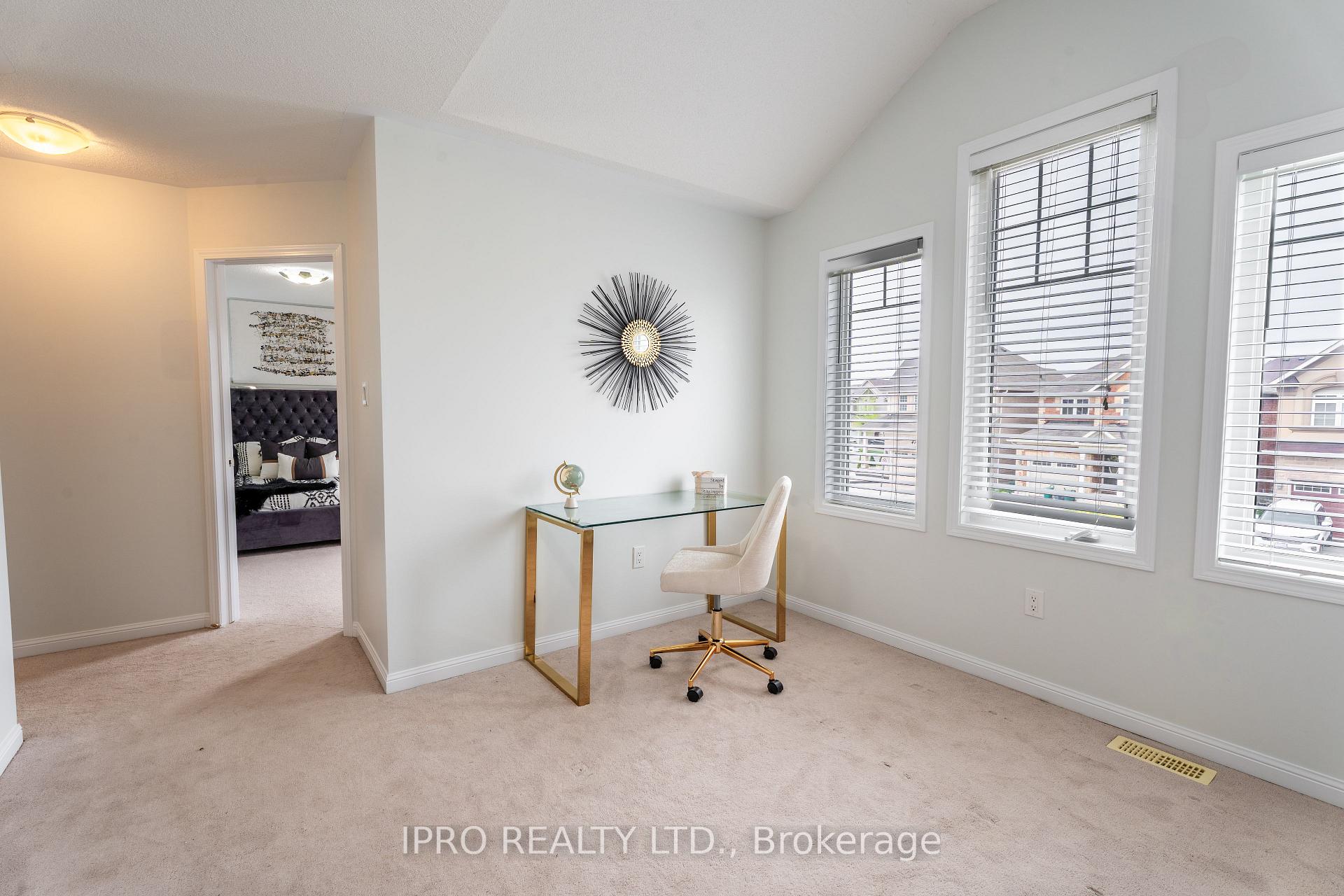 Photo 47 of 405 Leiterman Drive, Milton, Willmott — HOMEH