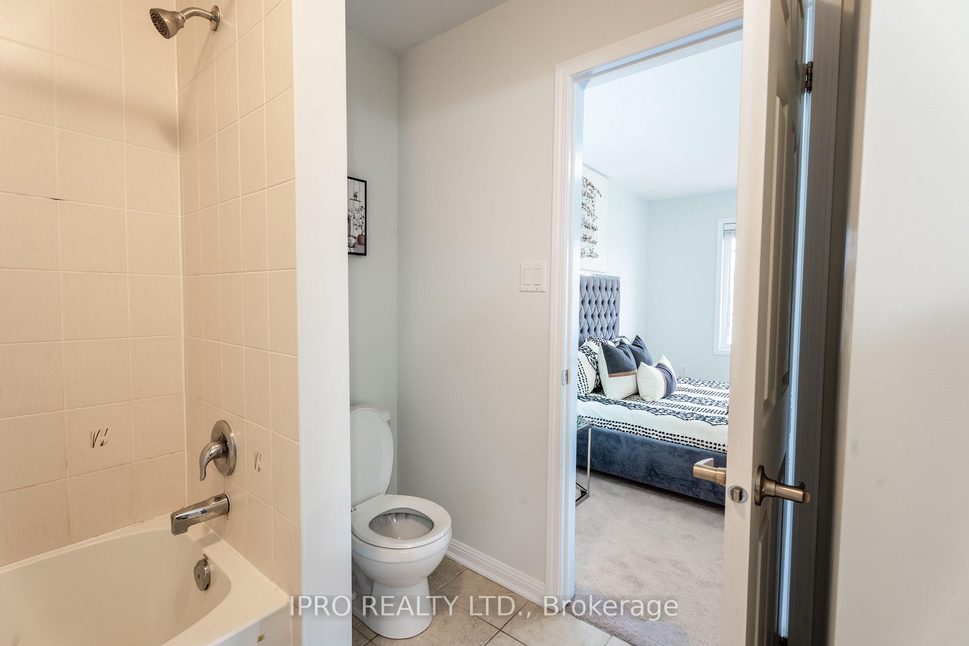 Photo 49 of 405 Leiterman Drive, Milton, Willmott — HOMEH