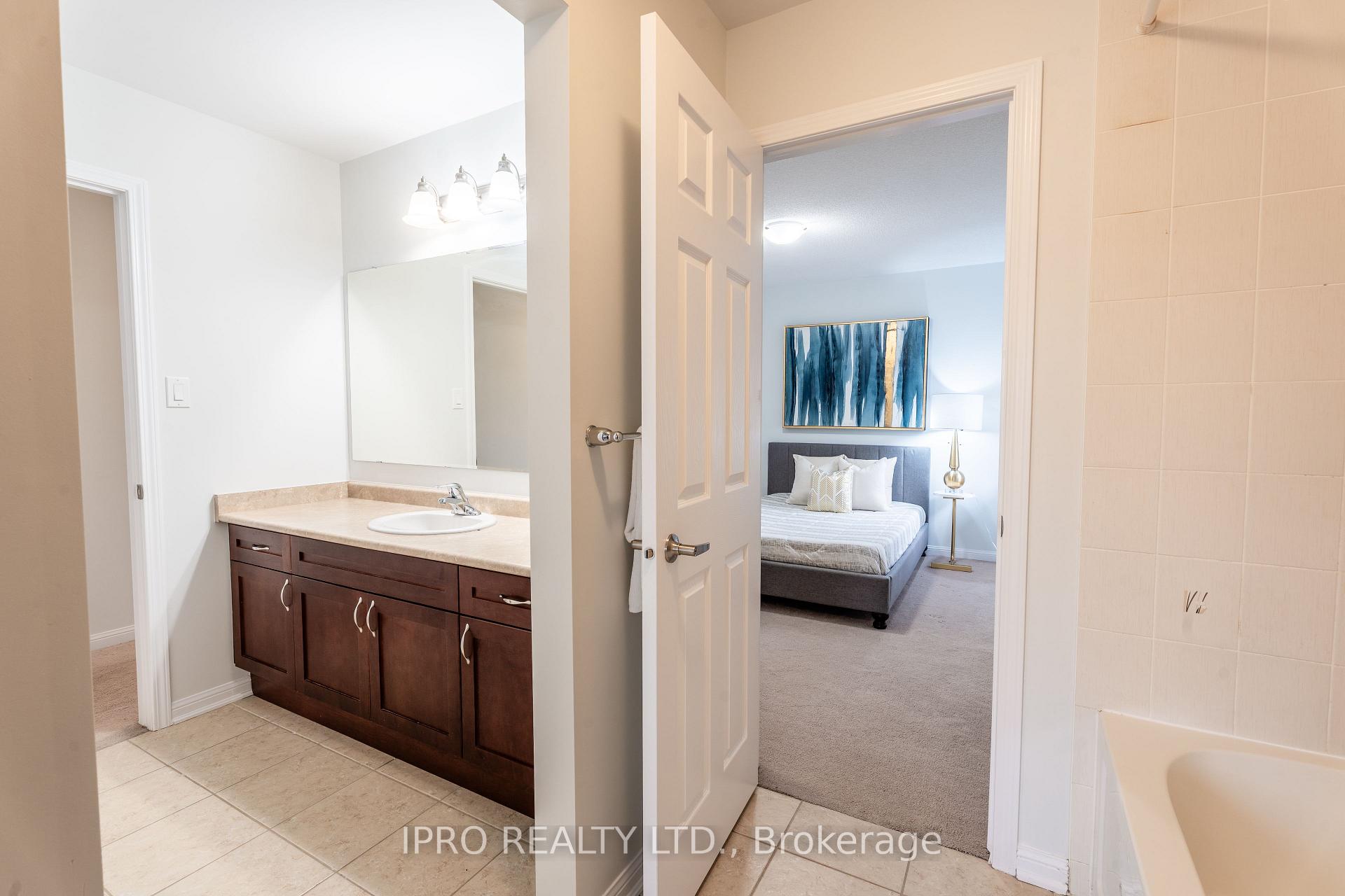 Photo 46 of 405 Leiterman Drive, Milton, Willmott — HOMEH