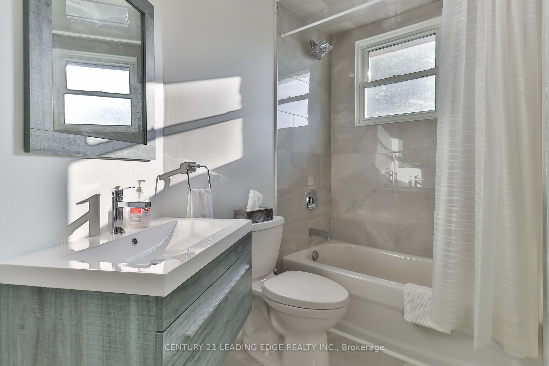 Photo 6 of Unit C, 487 Eagle Street, Newmarket, Central Newmarket — HOMEH