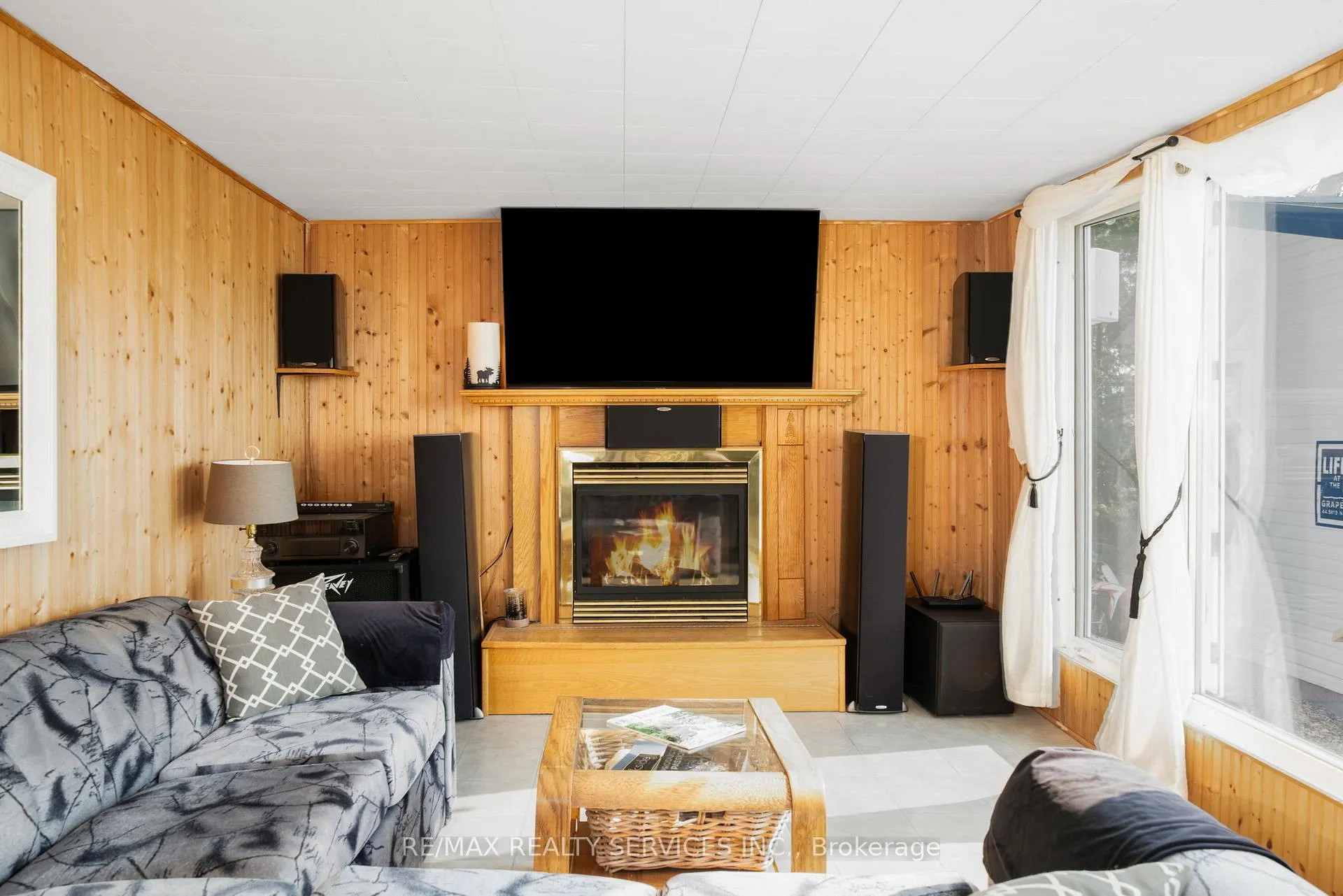 Photo 10 of 103 Ivy Lane, Orillia — HOMEH