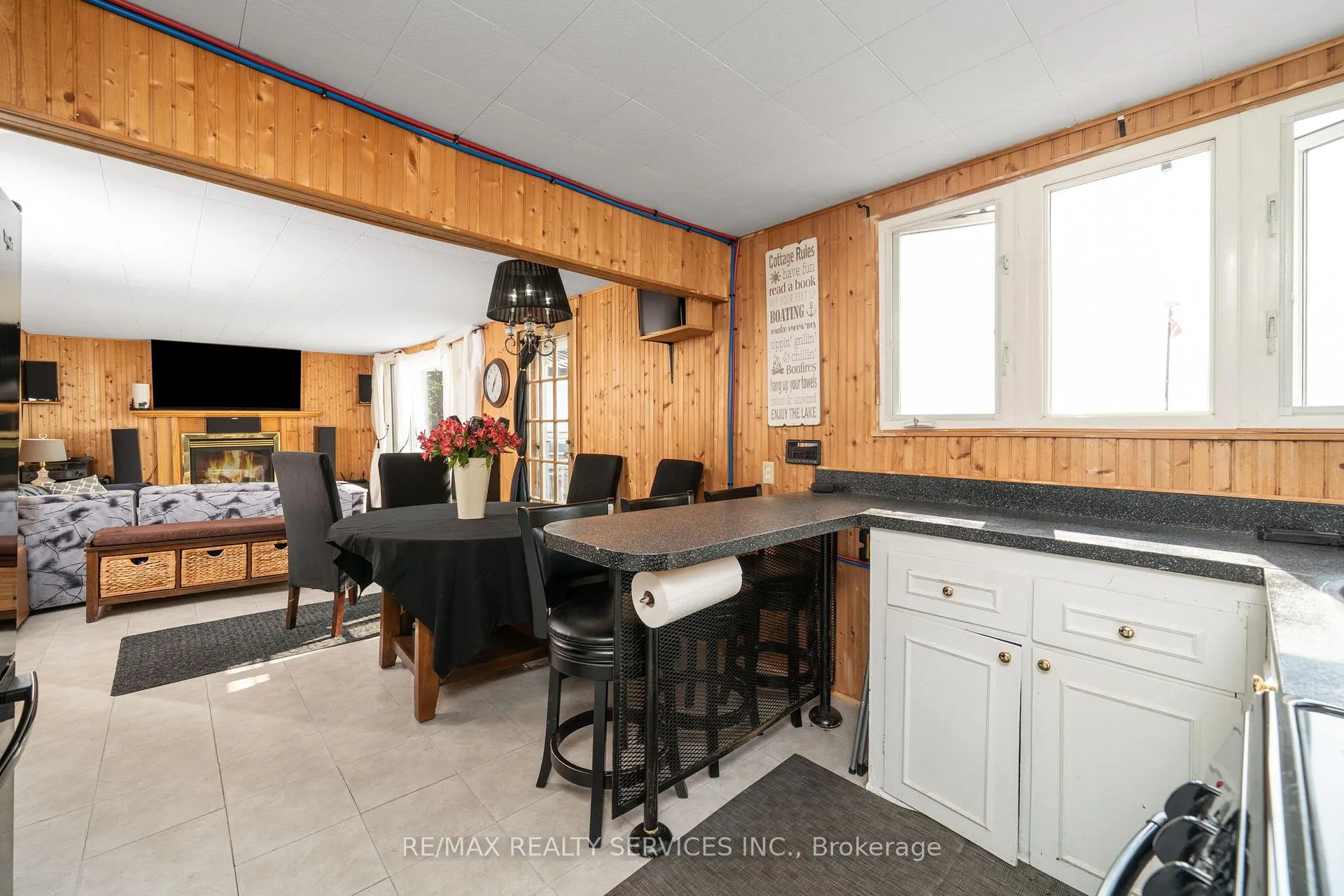 Photo 12 of 103 Ivy Lane, Orillia — HOMEH