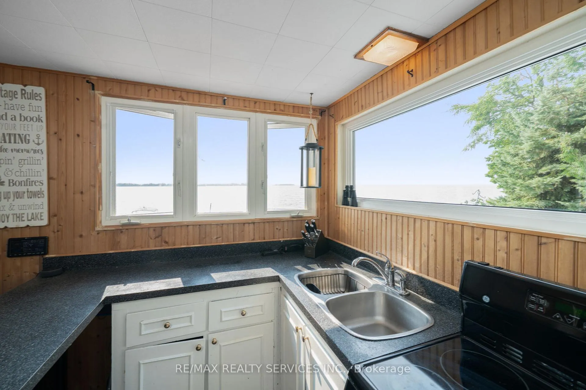 Photo 13 of 103 Ivy Lane, Orillia — HOMEH