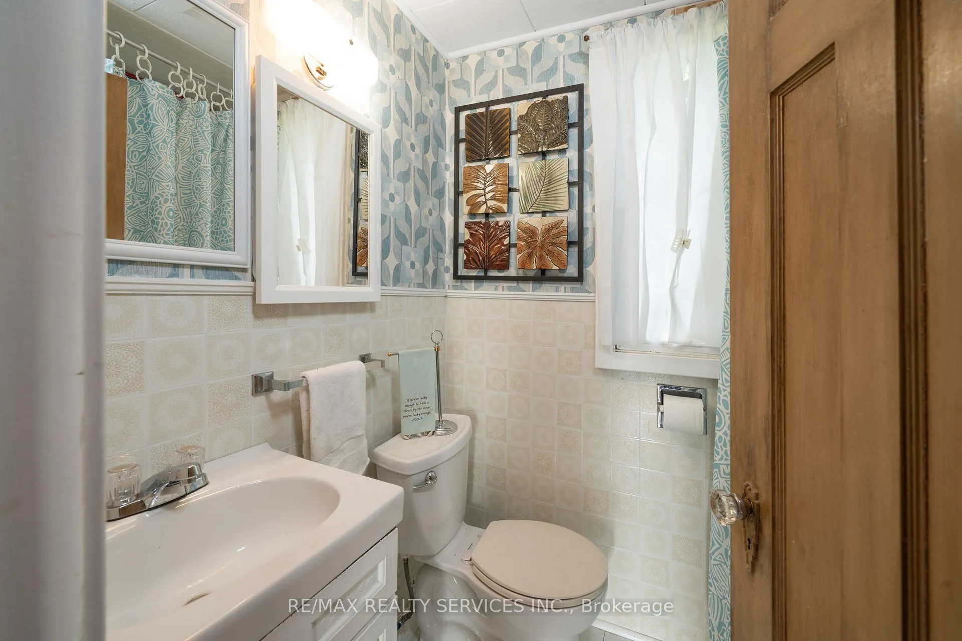 Photo 16 of 103 Ivy Lane, Orillia — HOMEH