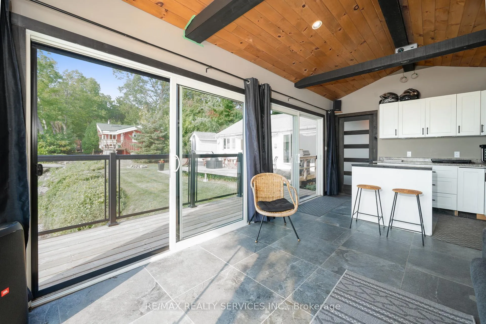Photo 31 of 103 Ivy Lane, Orillia — HOMEH