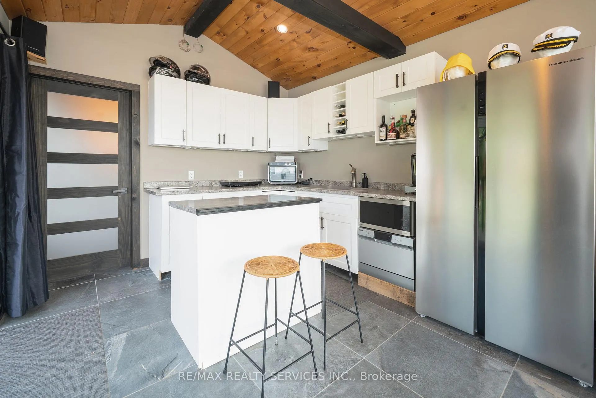 Photo 32 of 103 Ivy Lane, Orillia — HOMEH