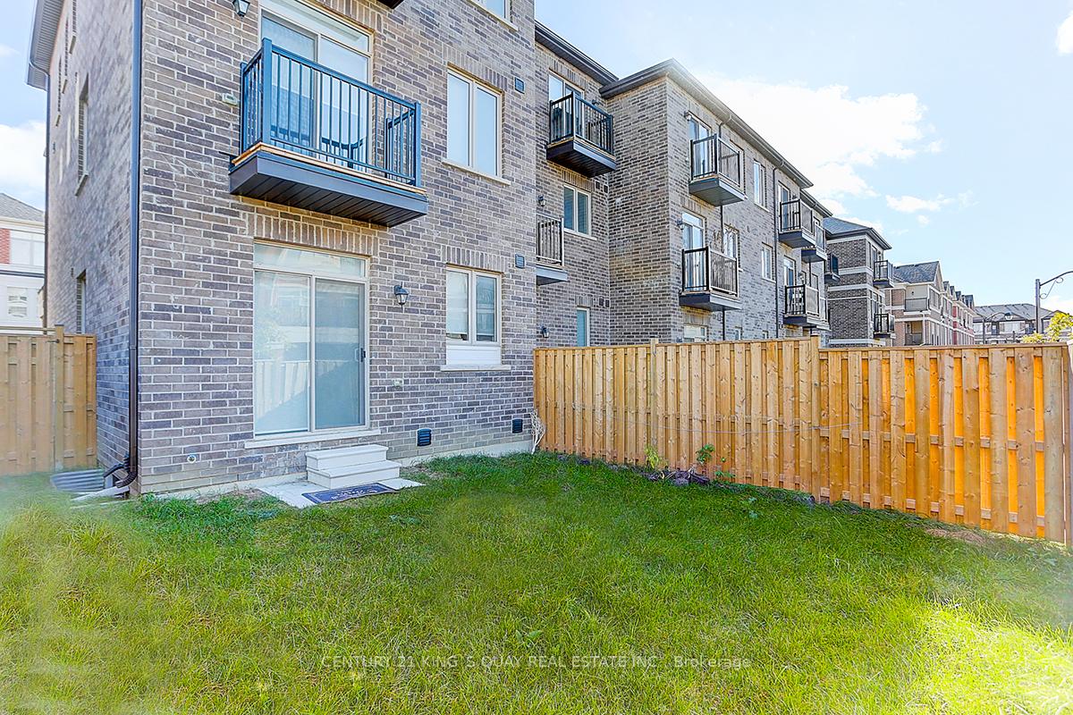Photo 2 of 34 Sissons Way, Markham, Box Grove — HOMEH