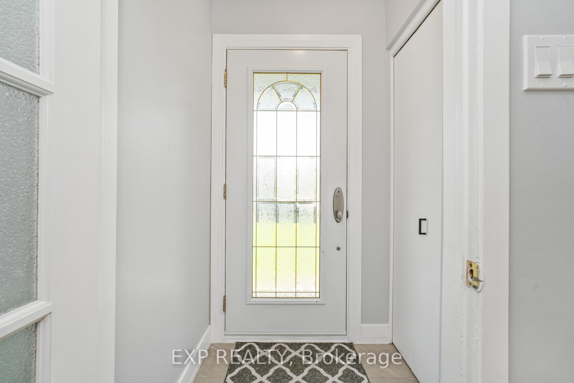 Photo 2 of 322 Galloway Drive, Ottawa, Bilberry Creek/Queenswood Heights — HOMEH