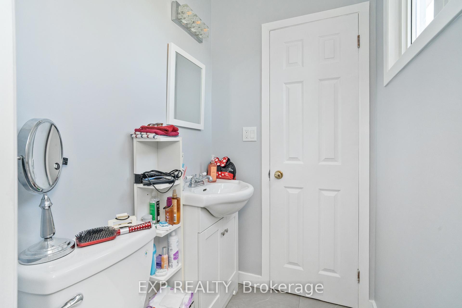 Photo 19 of 322 Galloway Drive, Ottawa, Bilberry Creek/Queenswood Heights — HOMEH