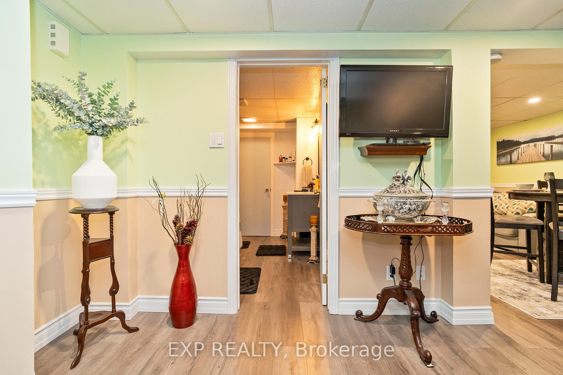 Photo 23 of 322 Galloway Drive, Ottawa, Bilberry Creek/Queenswood Heights — HOMEH