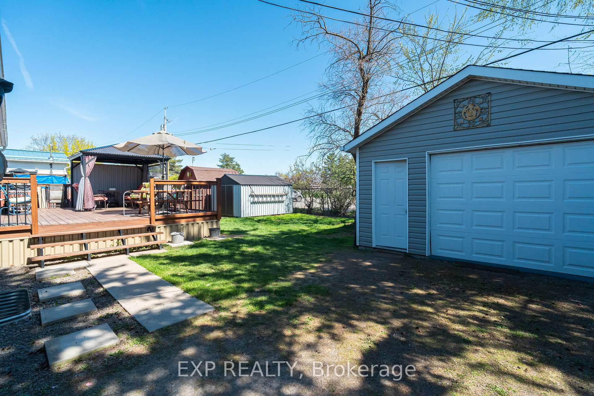 Photo 34 of 322 Galloway Drive, Ottawa, Bilberry Creek/Queenswood Heights — HOMEH