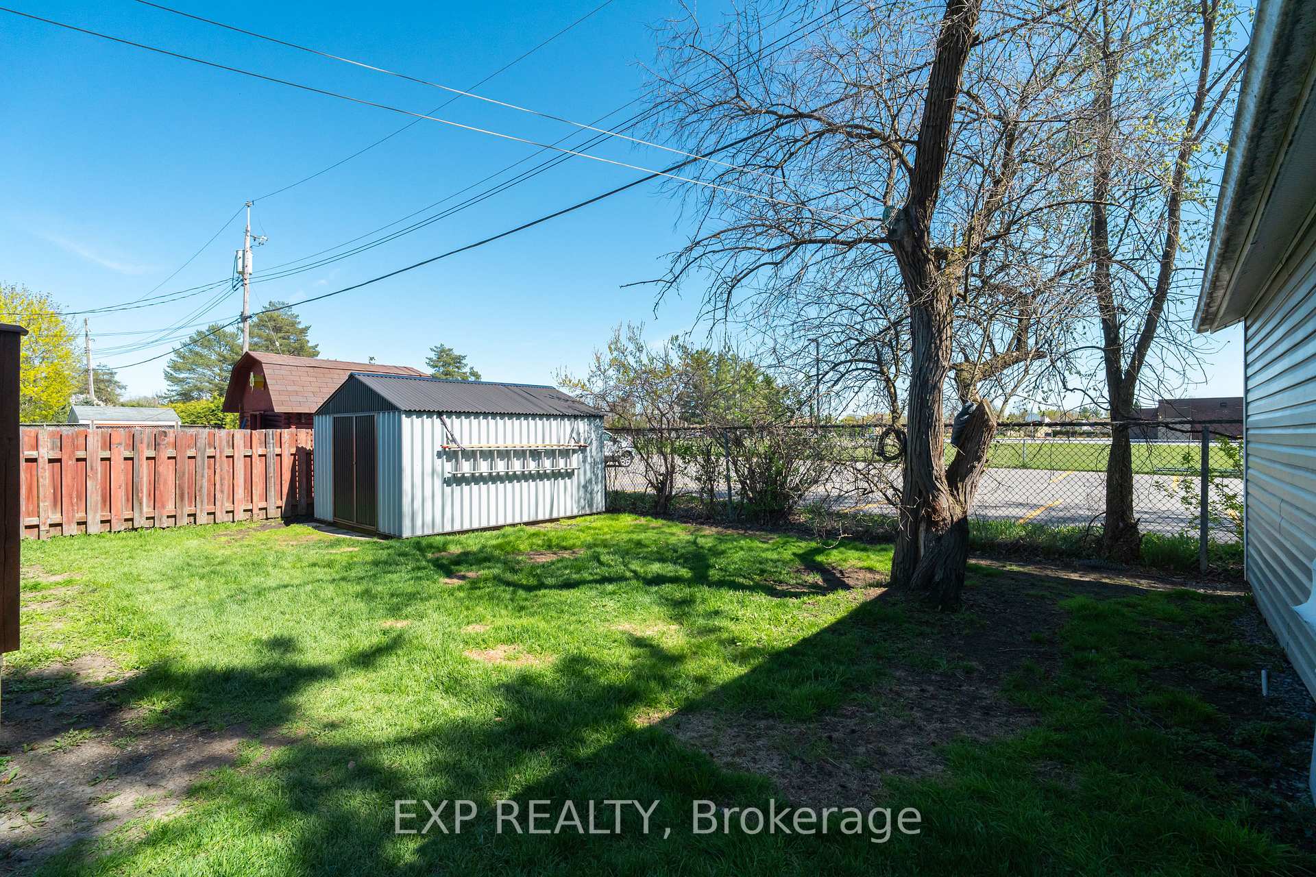 Photo 35 of 322 Galloway Drive, Ottawa, Bilberry Creek/Queenswood Heights — HOMEH