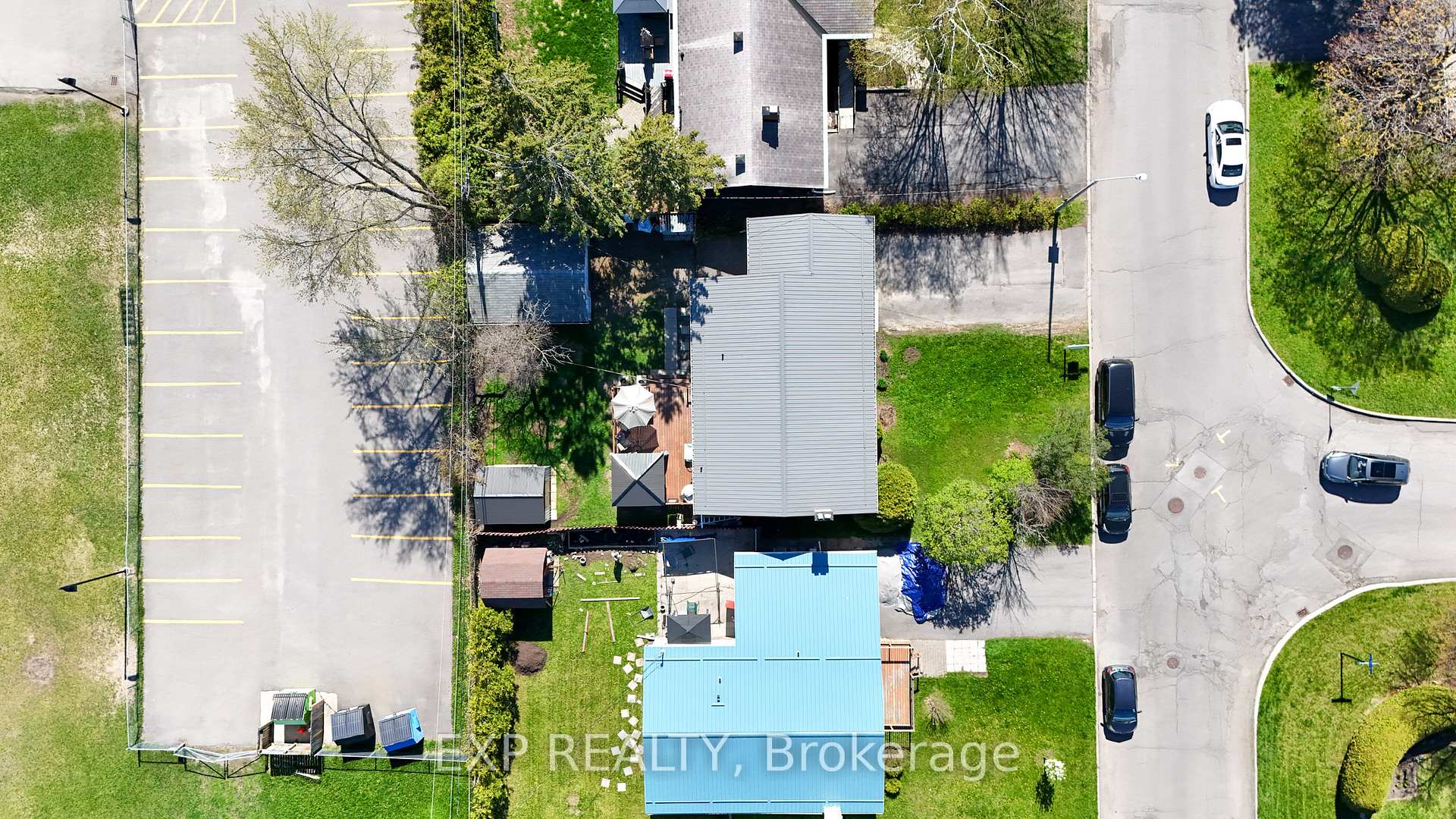Photo 36 of 322 Galloway Drive, Ottawa, Bilberry Creek/Queenswood Heights — HOMEH