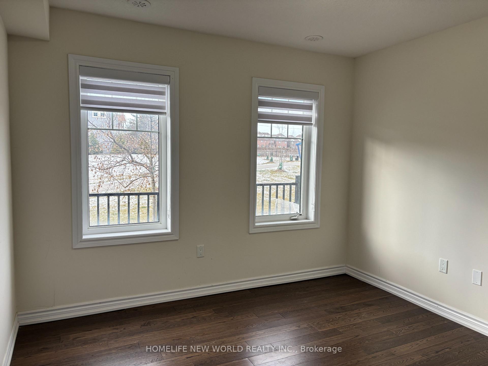 Photo 6 of 2 Cafaro Lane, Markham, Victoria Square — HOMEH