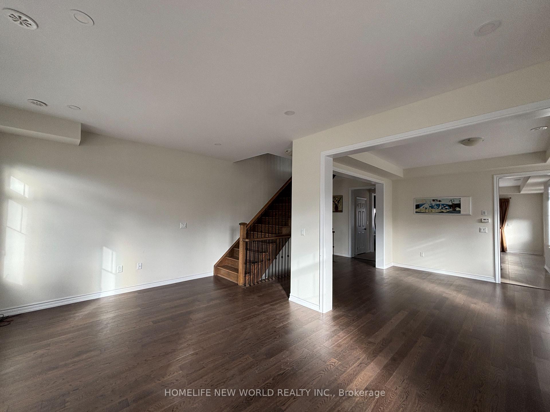 Photo 13 of 2 Cafaro Lane, Markham, Victoria Square — HOMEH