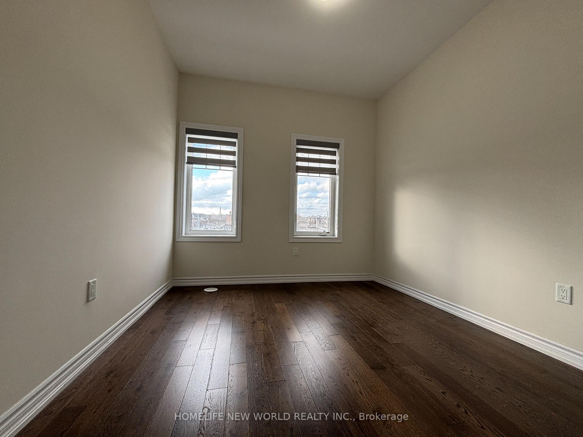 Photo 18 of 2 Cafaro Lane, Markham, Victoria Square — HOMEH