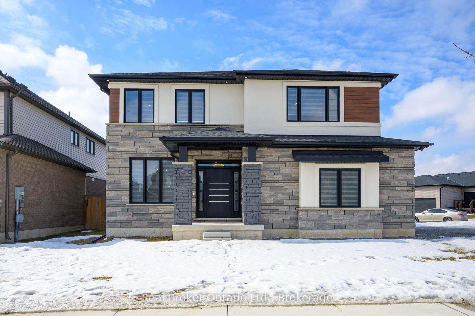 Photo 3 of 148 Susan Drive, Pelham, Fonthill — HOMEH