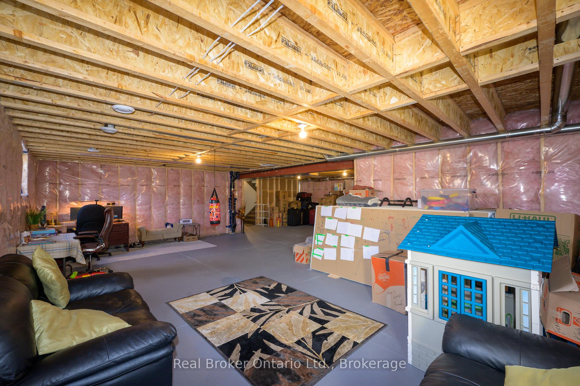 Photo 40 of 148 Susan Drive, Pelham, Fonthill — HOMEH