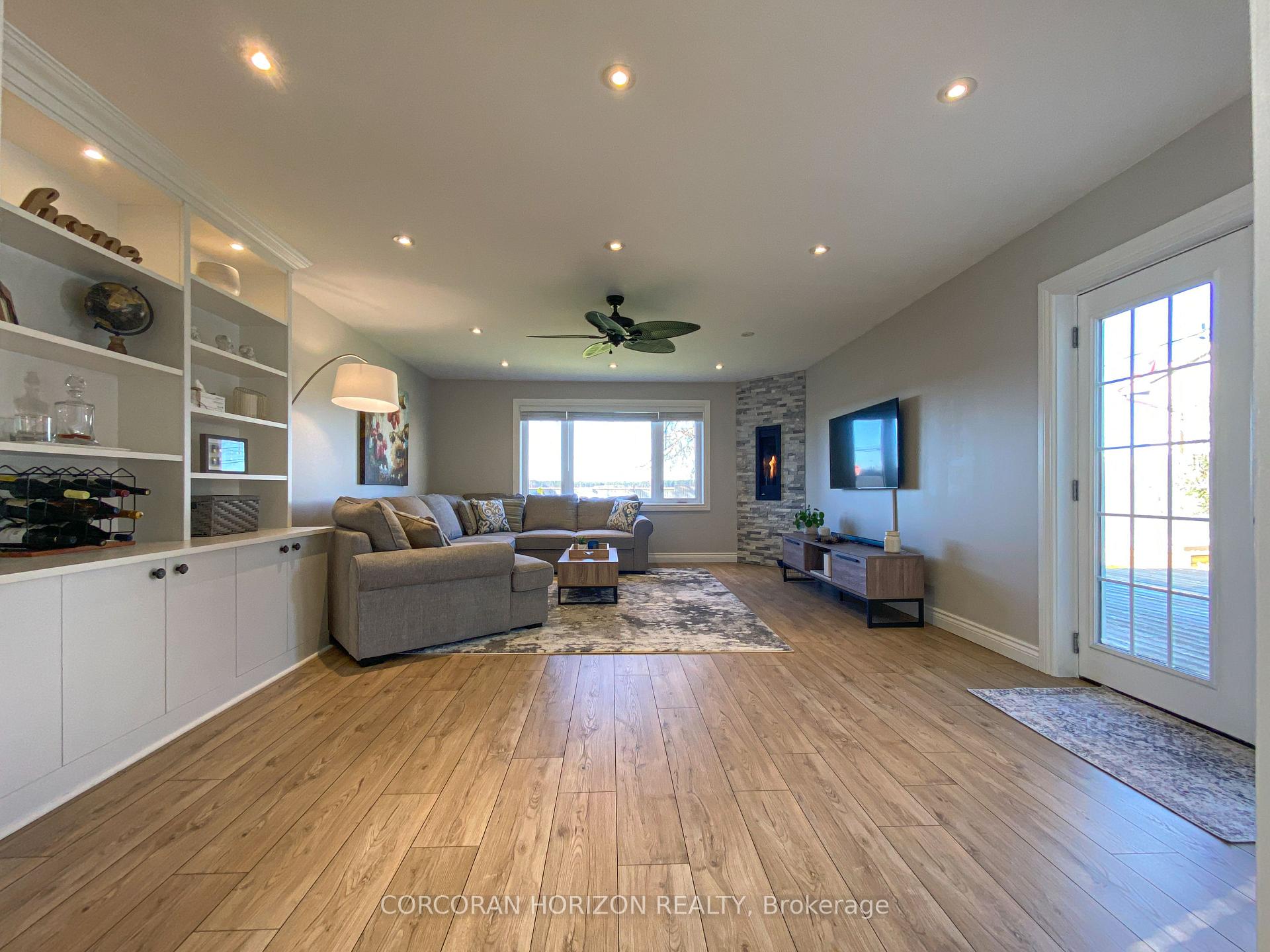 Photo 16 of 10 Essa Road, New Tecumseth, Alliston — HOMEH