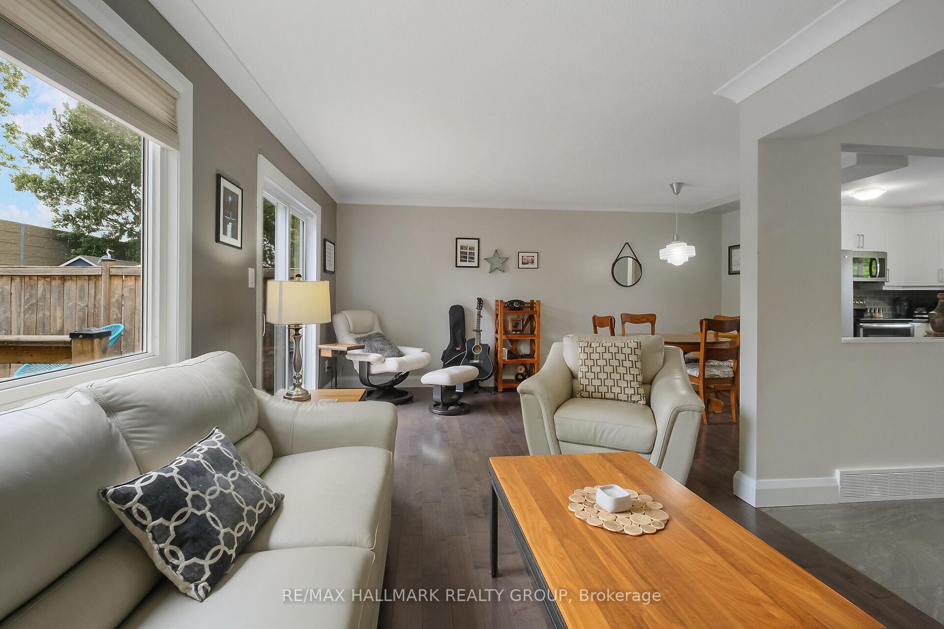 Photo 14 of 296 Pintail Terrace, Ottawa, Chatelaine Village — HOMEH