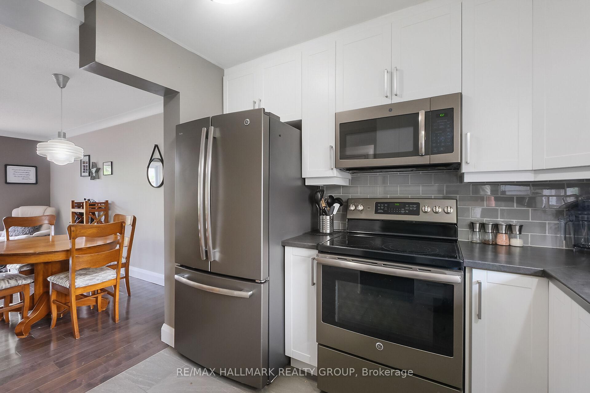 Photo 19 of 296 Pintail Terrace, Ottawa, Chatelaine Village — HOMEH