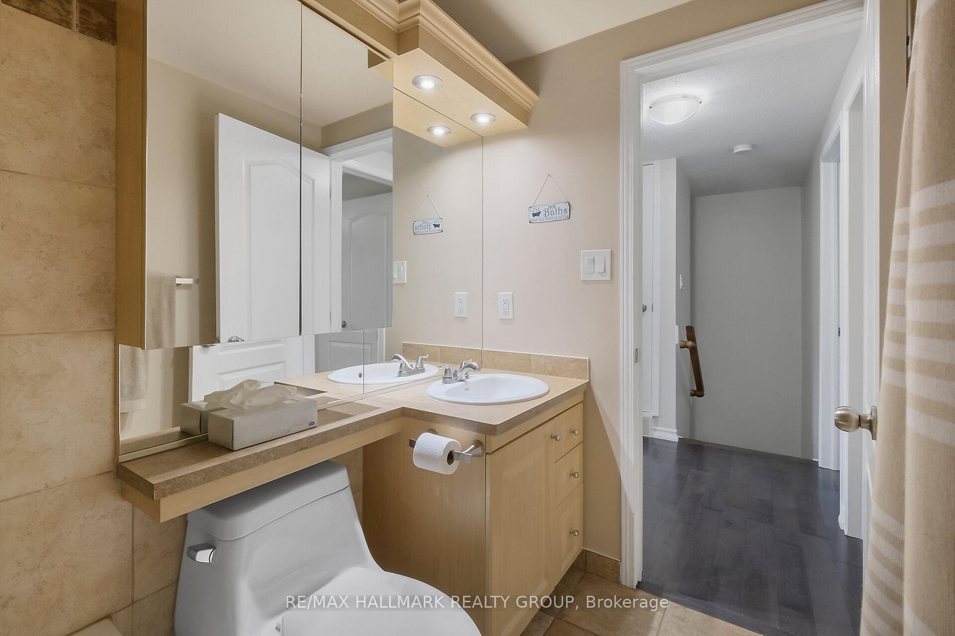 Photo 34 of 296 Pintail Terrace, Ottawa, Chatelaine Village — HOMEH
