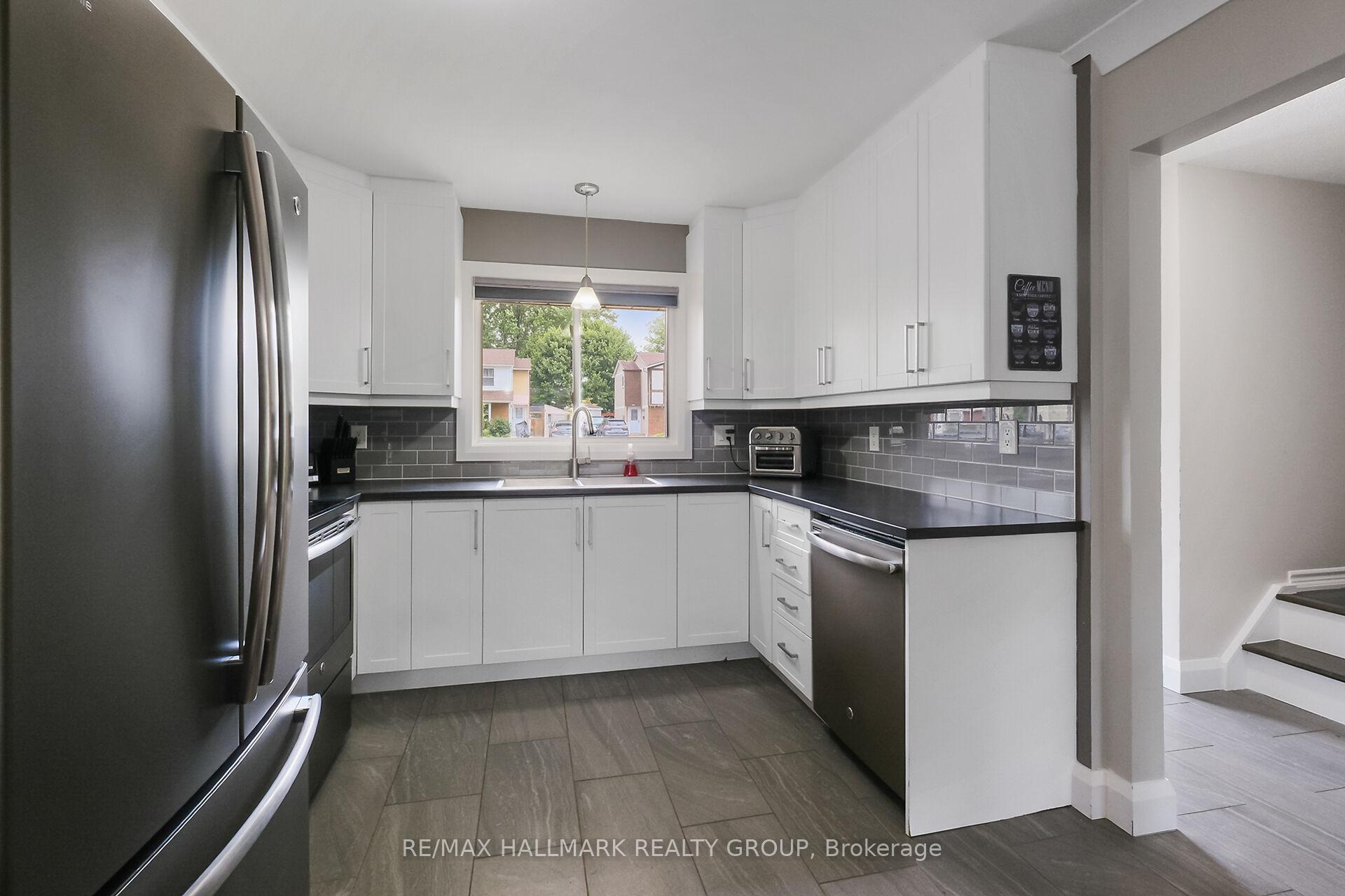 Photo 43 of 296 Pintail Terrace, Ottawa, Chatelaine Village — HOMEH