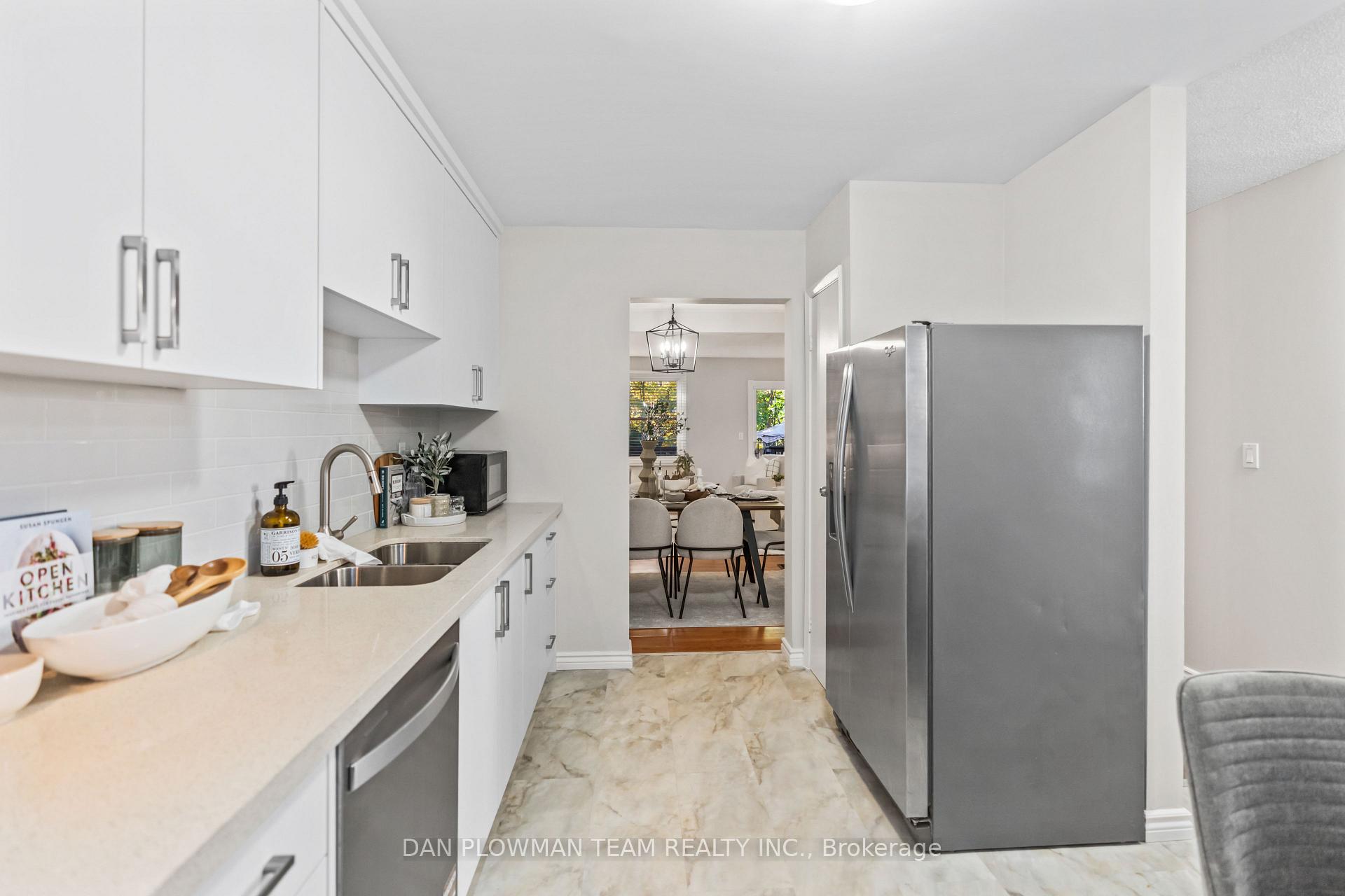 Photo 6 of 1092 Central Park Boulevard N, Oshawa, Centennial — HOMEH
