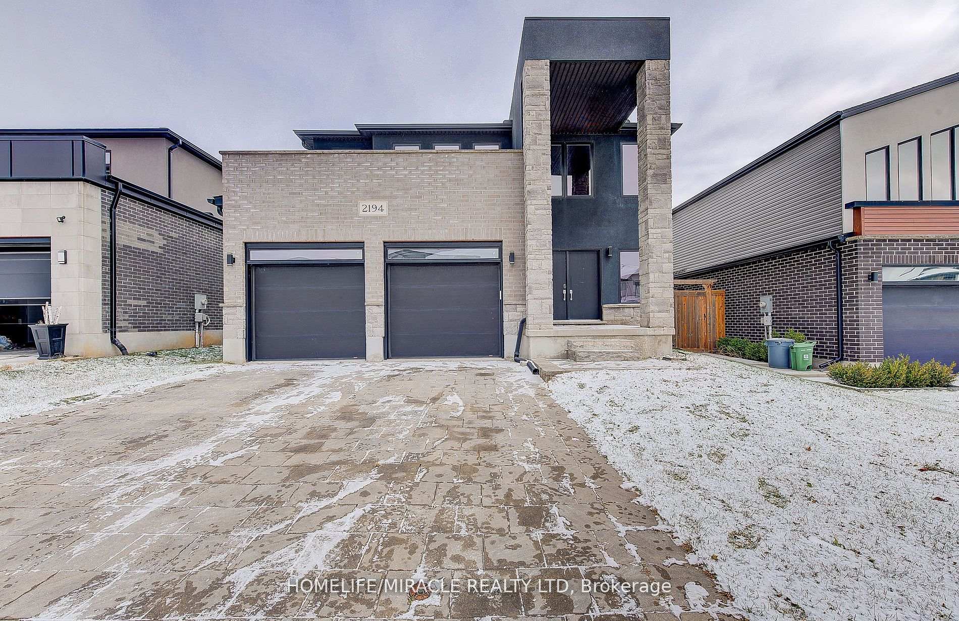 Front of 2194 Westpoint Heights