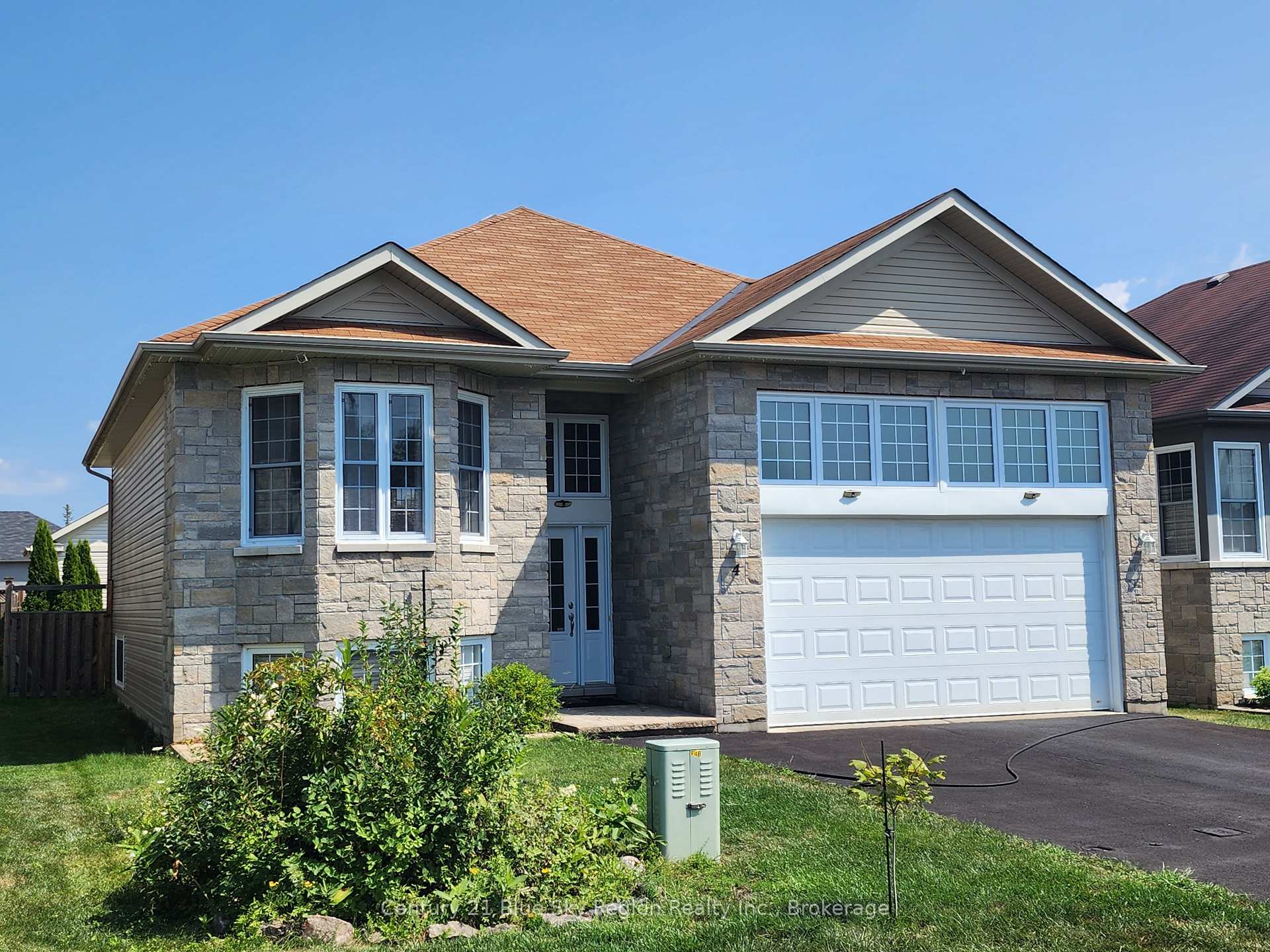 Photo 1 of 4 Brookland Drive, North Bay, Ferris — HOMEH