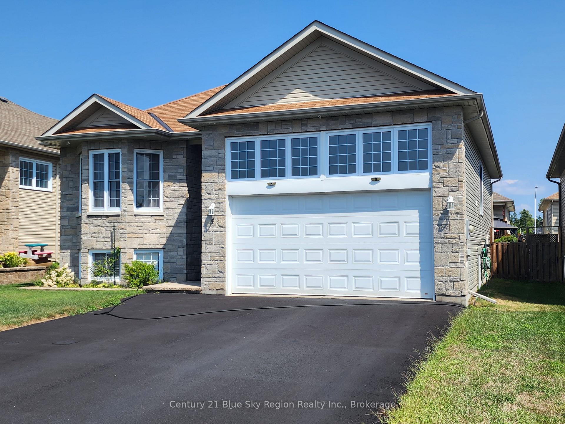 Photo 2 of 4 Brookland Drive, North Bay, Ferris — HOMEH