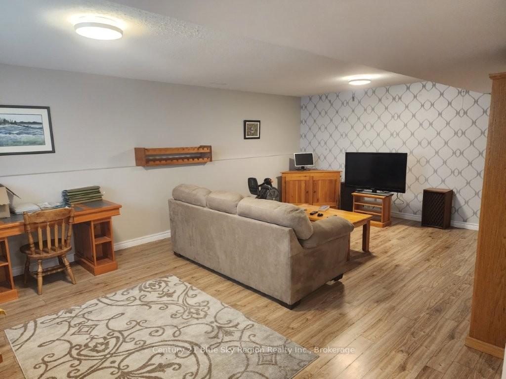 Photo 18 of 4 Brookland Drive, North Bay, Ferris — HOMEH