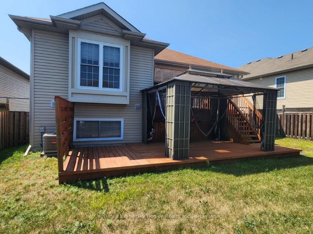 Photo 24 of 4 Brookland Drive, North Bay, Ferris — HOMEH