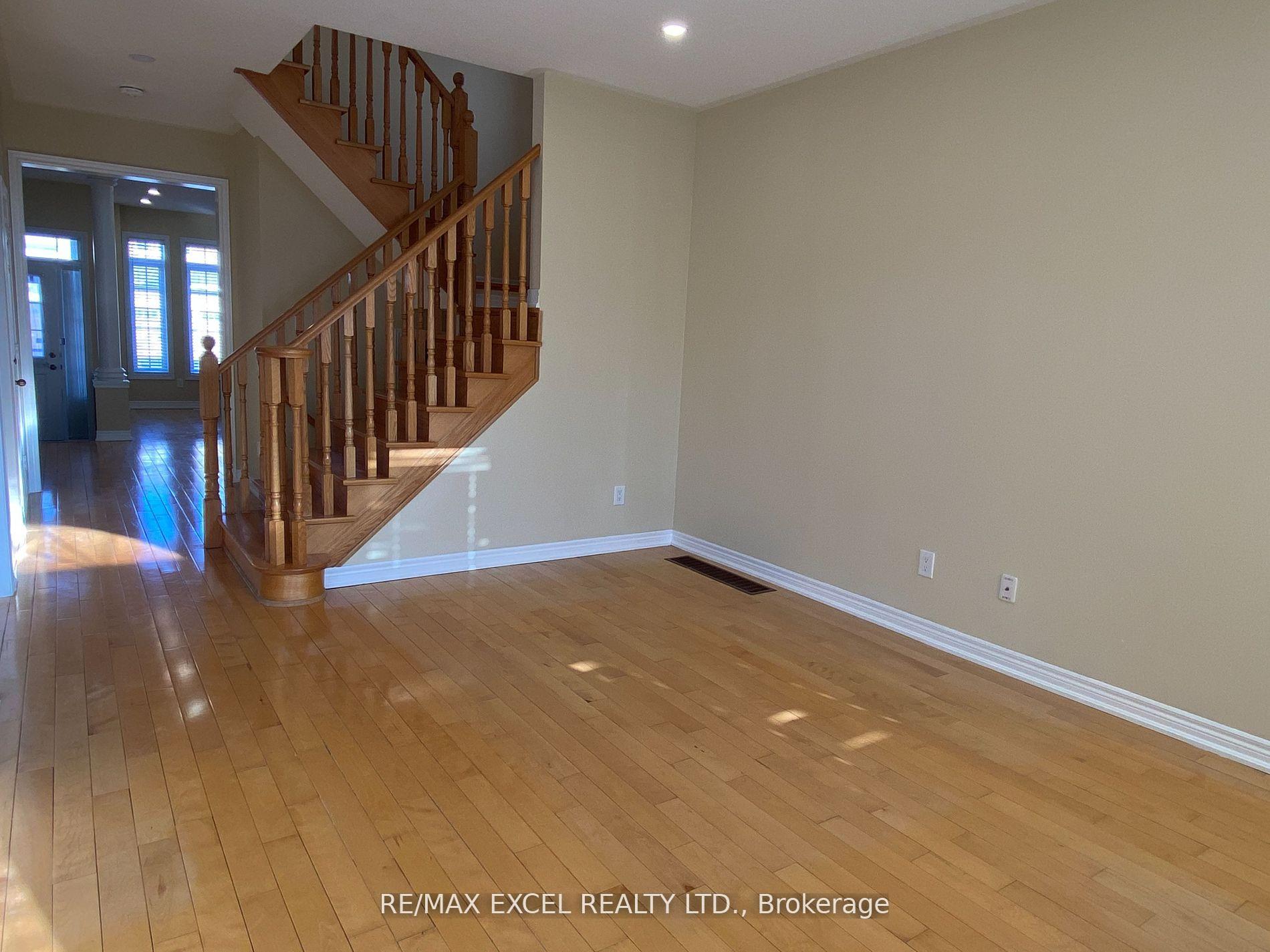 Photo 9 of 41 Florelle Drive, Markham, Wismer — HOMEH