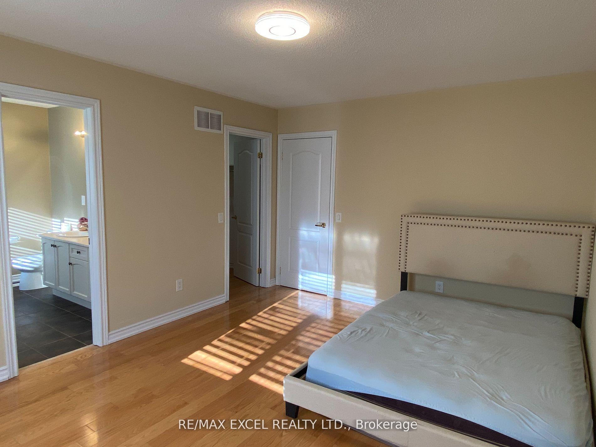 Photo 10 of 41 Florelle Drive, Markham, Wismer — HOMEH