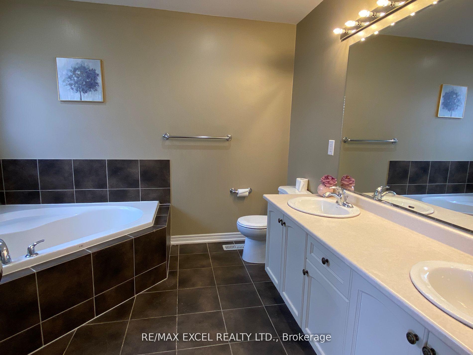 Photo 12 of 41 Florelle Drive, Markham, Wismer — HOMEH