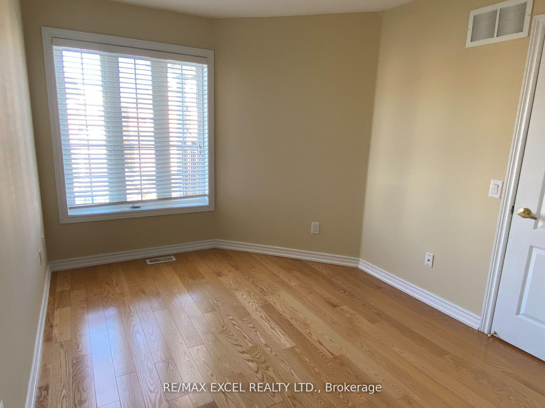 Photo 16 of 41 Florelle Drive, Markham, Wismer — HOMEH