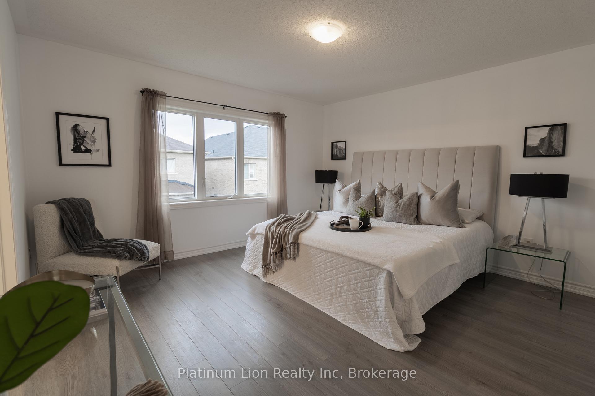 Photo 3 of 1545 Chretien Street, Milton, Ford — HOMEH