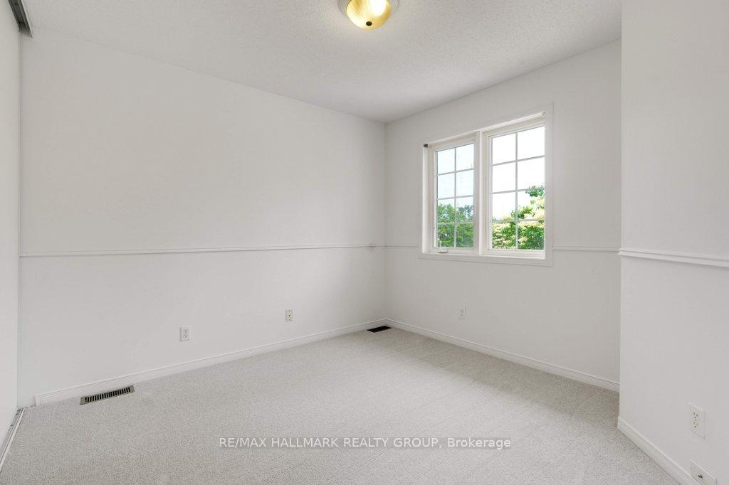 Photo 28 of 1429 Lynx Crescent, Ottawa, Fallingbrook/Pineridge — HOMEH