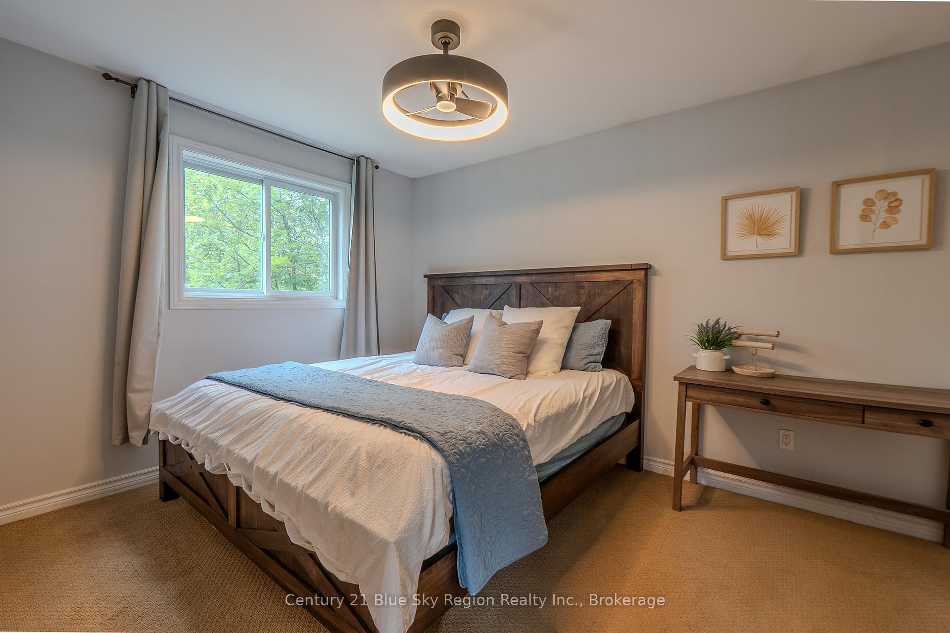 Photo 16 of 459 King Street W, North Bay, Central — HOMEH