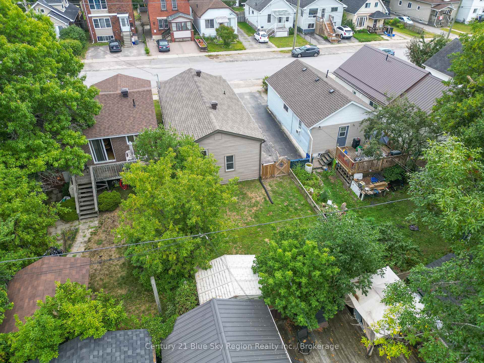 Photo 38 of 459 King Street W, North Bay, Central — HOMEH