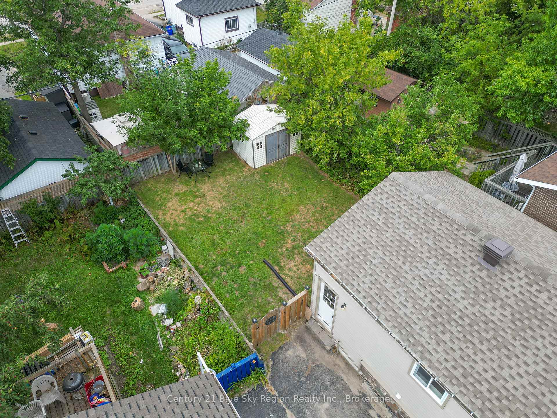 Photo 40 of 459 King Street W, North Bay, Central — HOMEH