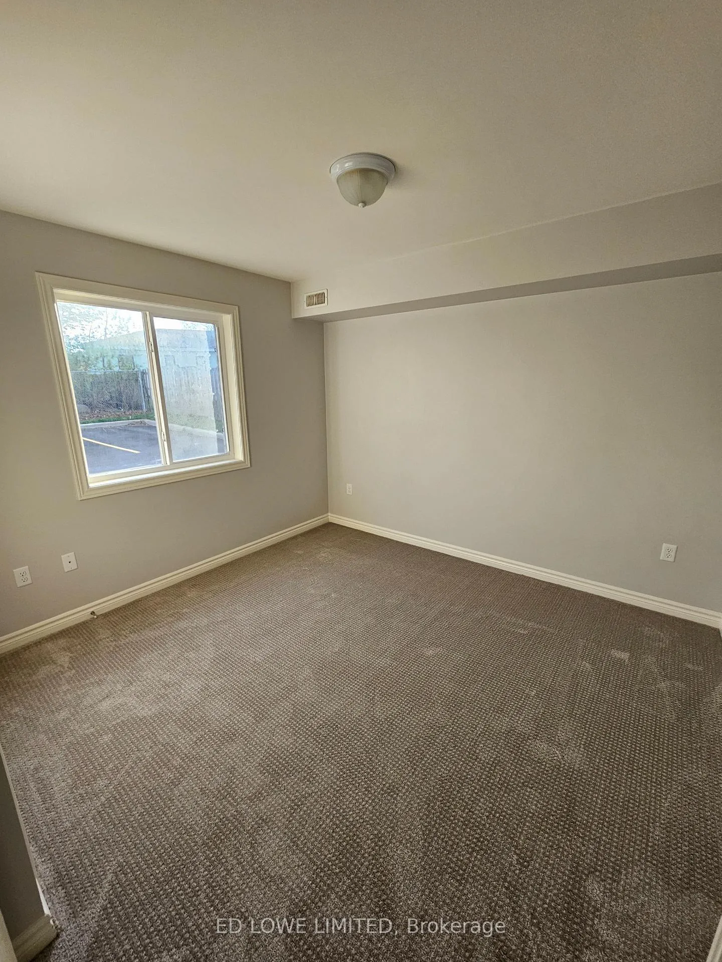 Photo 6 of 82 Fittons Road E, Orillia — HOMEH