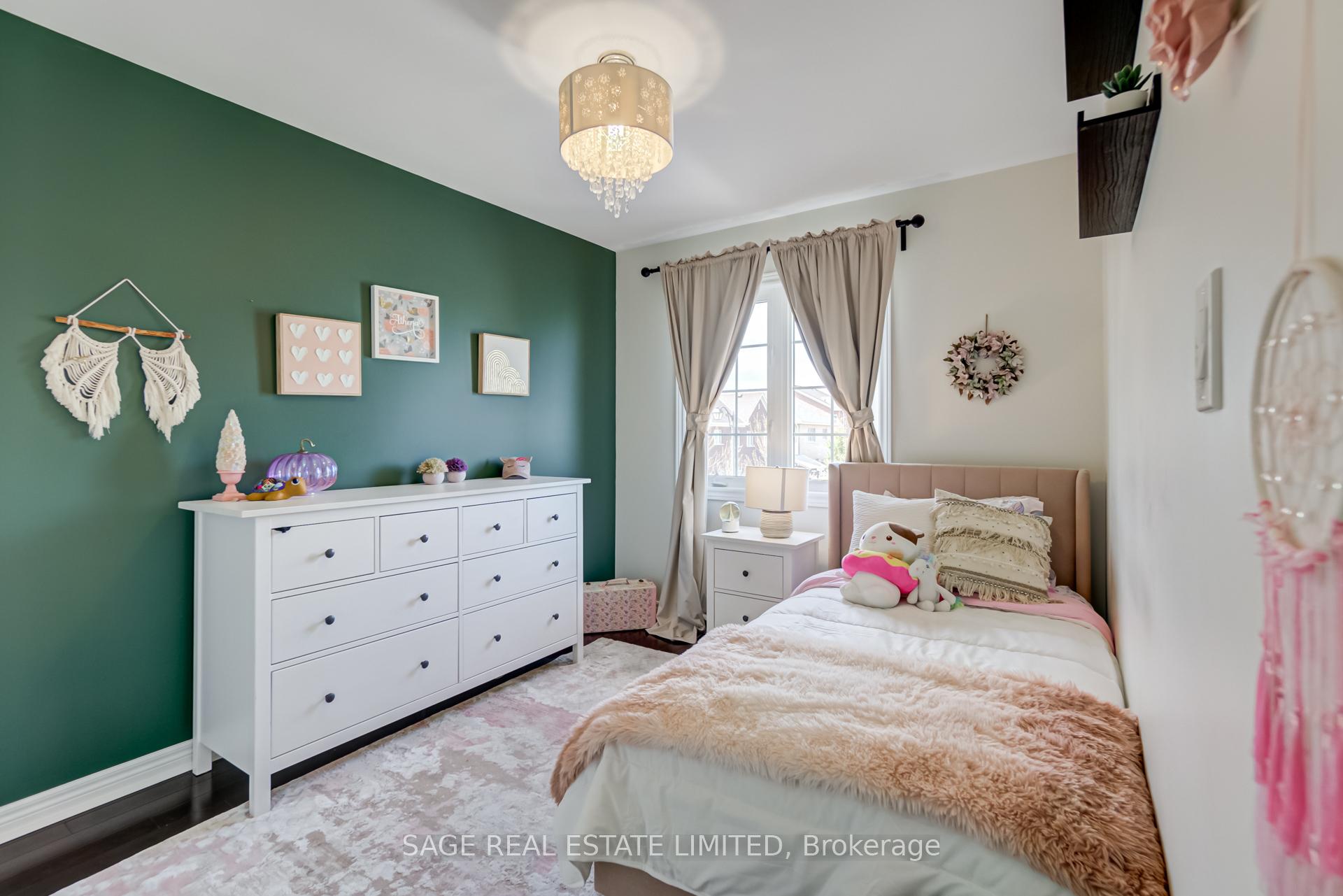 Photo 23 of 53 Sharpe Crescent, New Tecumseth, Tottenham — HOMEH