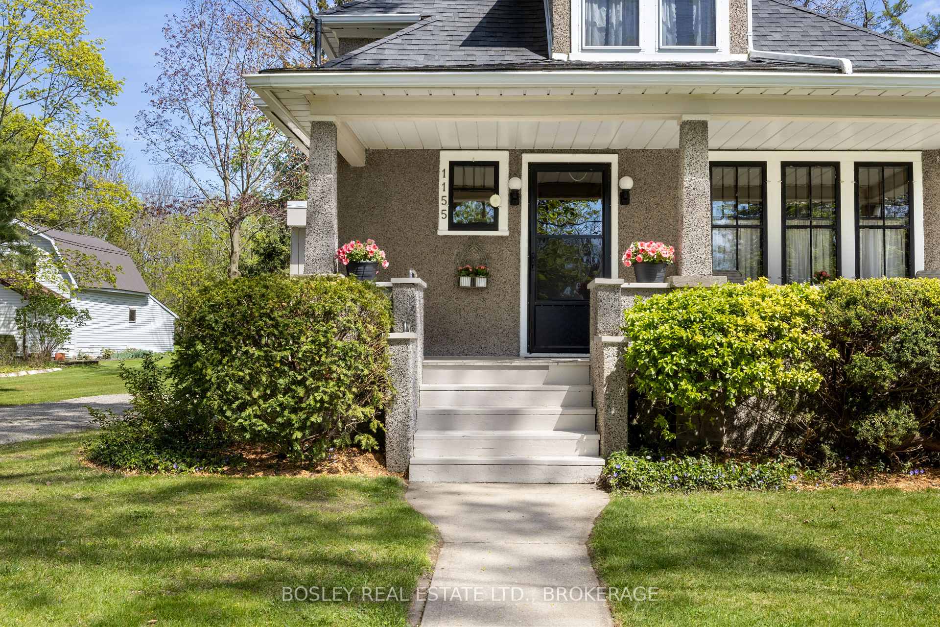 Photo 4 of 1155 Maple Street, Pelham, Fenwick — HOMEH