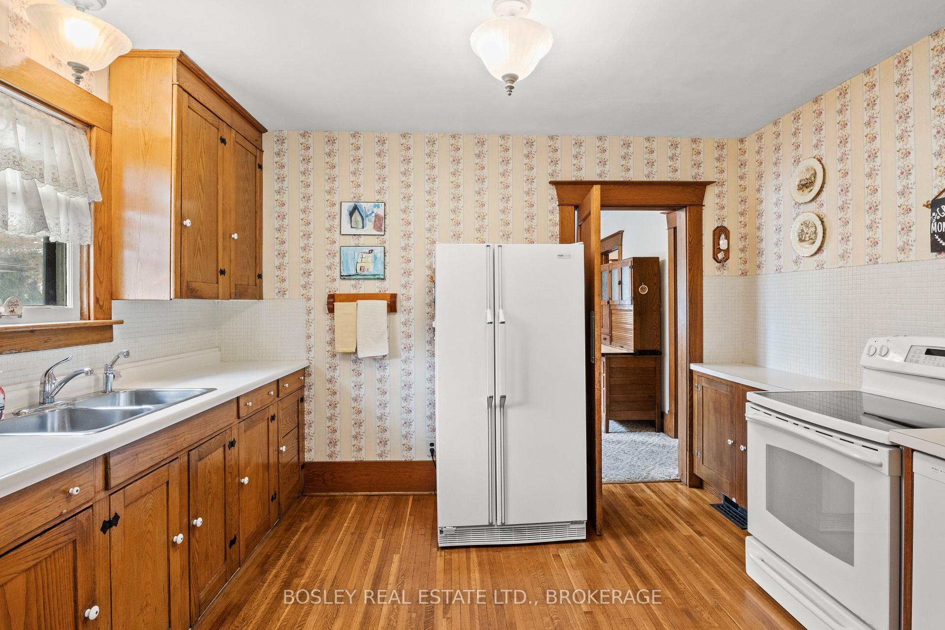 Photo 12 of 1155 Maple Street, Pelham, Fenwick — HOMEH
