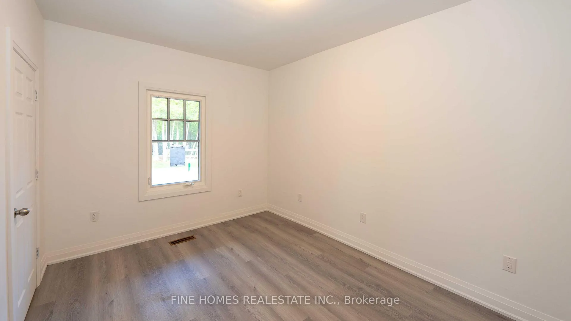 Photo 7 of 119 Albert Street S, Orillia — HOMEH
