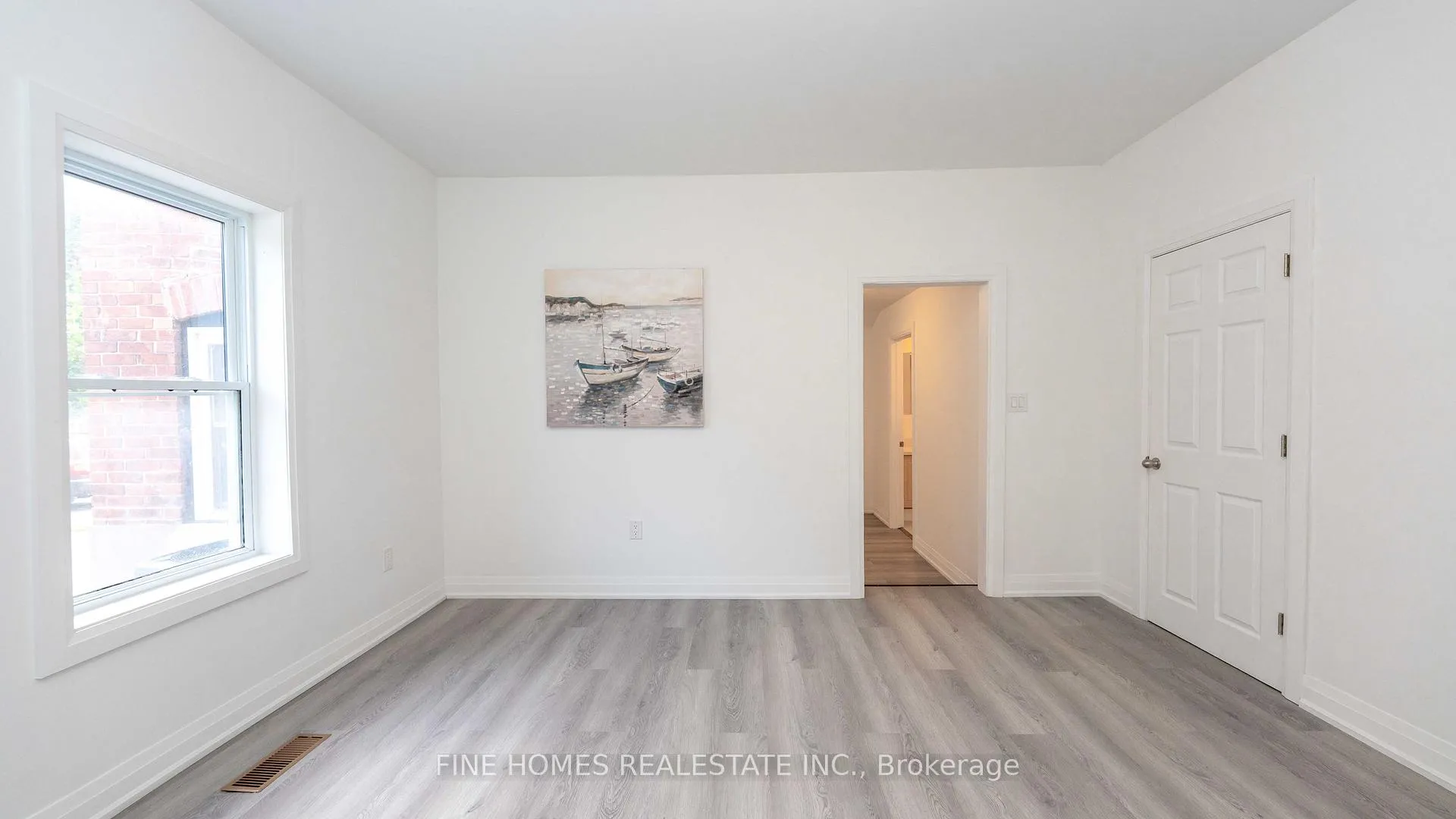 Photo 9 of 119 Albert Street S, Orillia — HOMEH