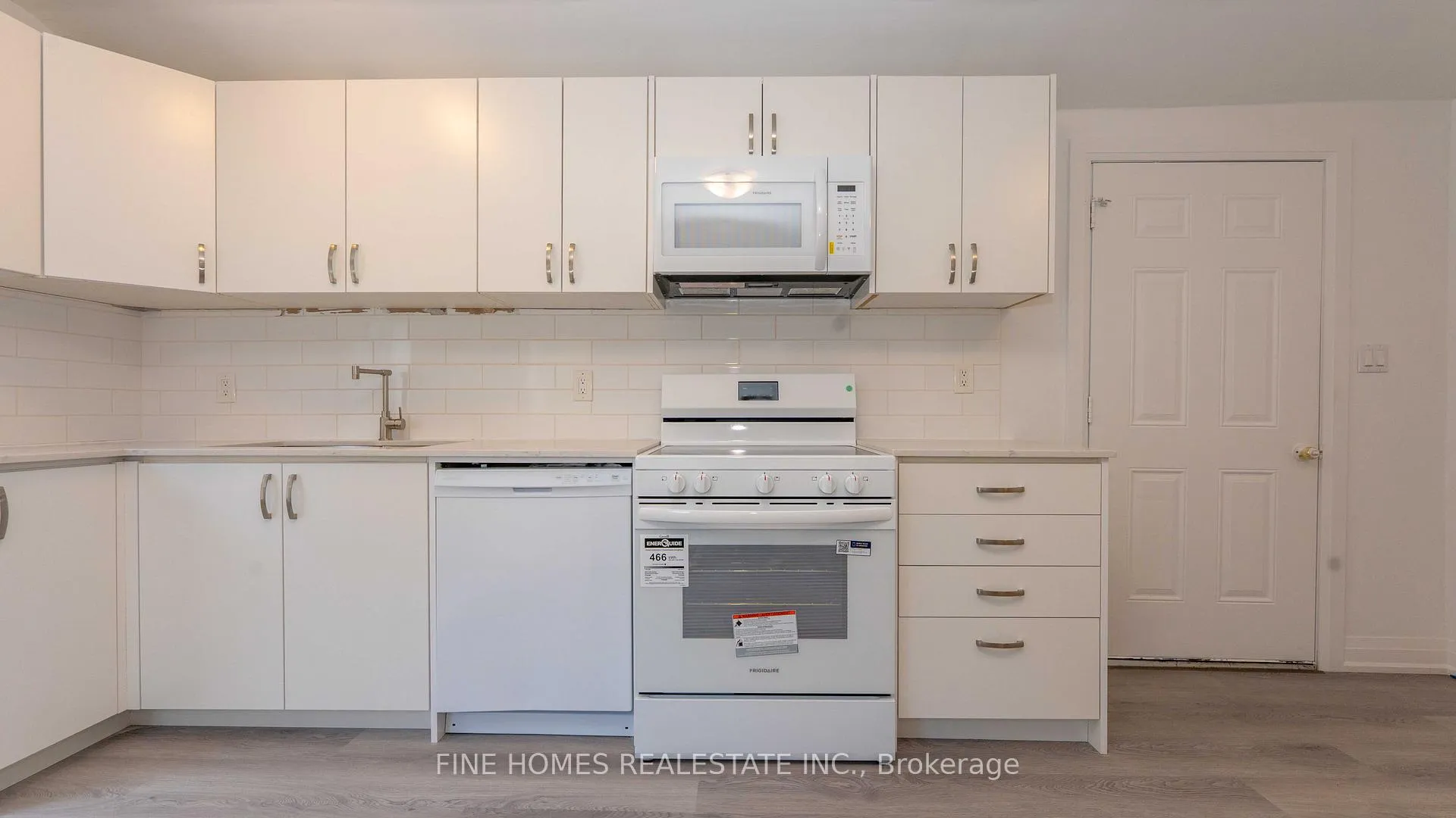 Photo 19 of 119 Albert Street S, Orillia — HOMEH