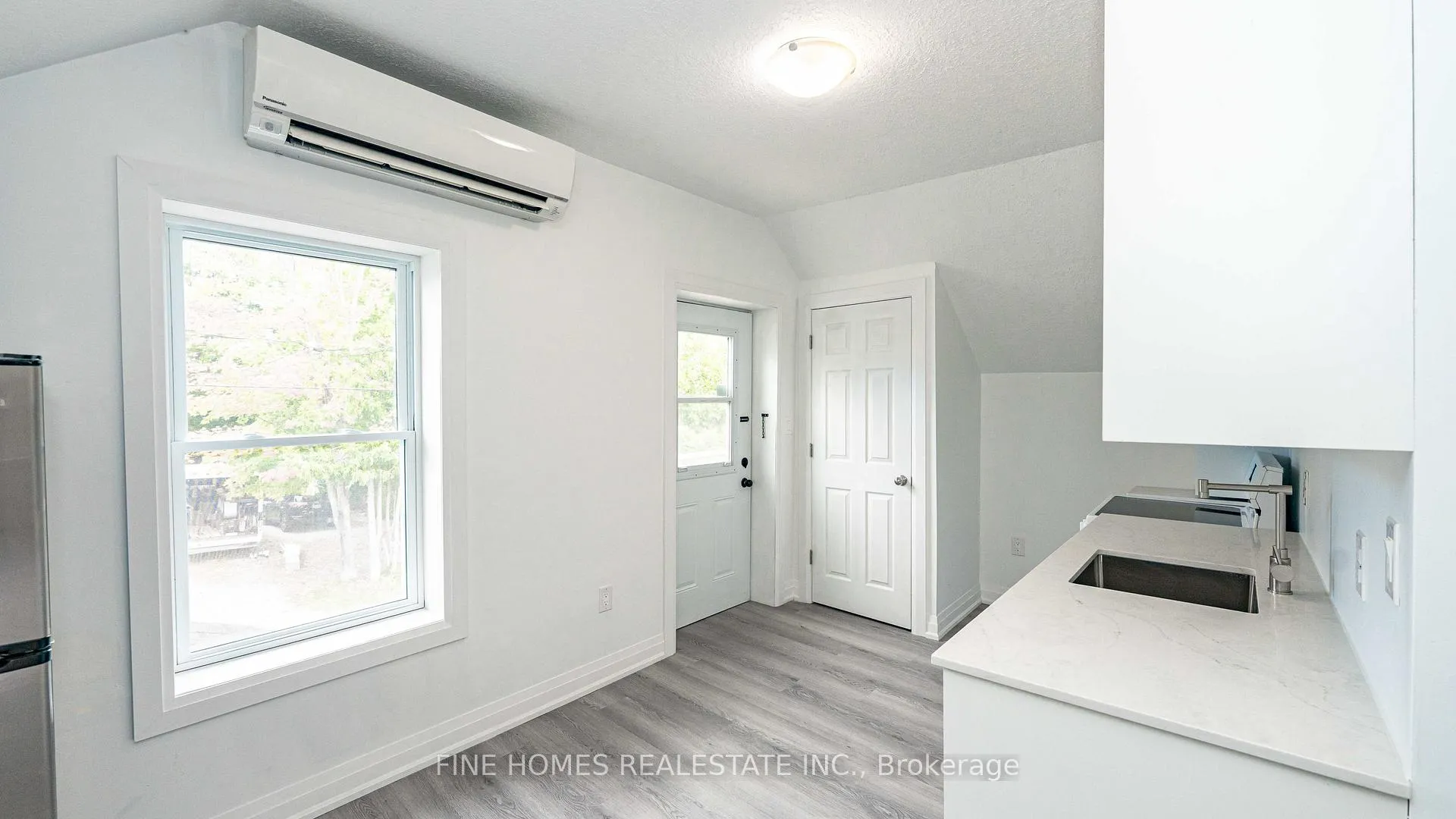 Photo 29 of 119 Albert Street S, Orillia — HOMEH